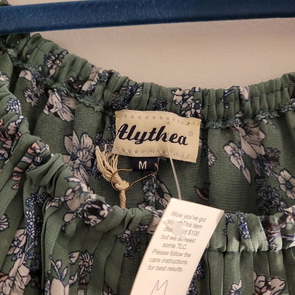 Green Ivory Floral Off Shoulder Top {Alythea} - Picture 5 of 6